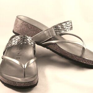 Pewter Sandals by Italian Shoemakers molded footbed 8.5M